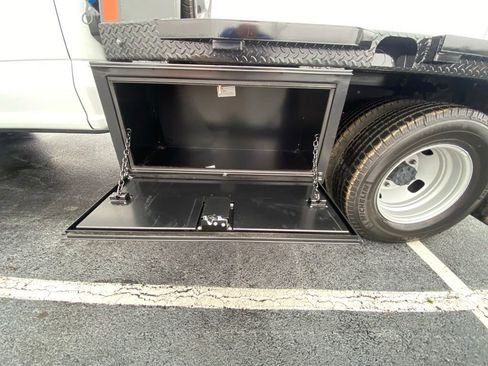 New 2025 Ford F350 XL w/ XL Chrome Package image 27