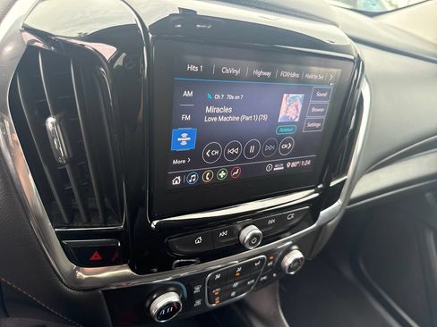 Certified 2020 Chevrolet Traverse LT FWD image 24