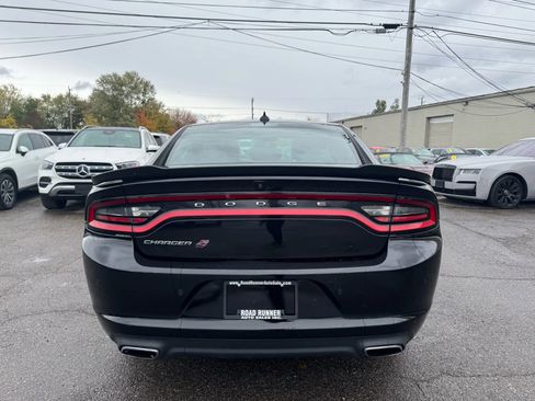 Used 2018 Dodge Charger GT image 6