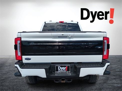 Used 2025 Ford F350 Platinum w/ FX4 Off-Road Package image 5