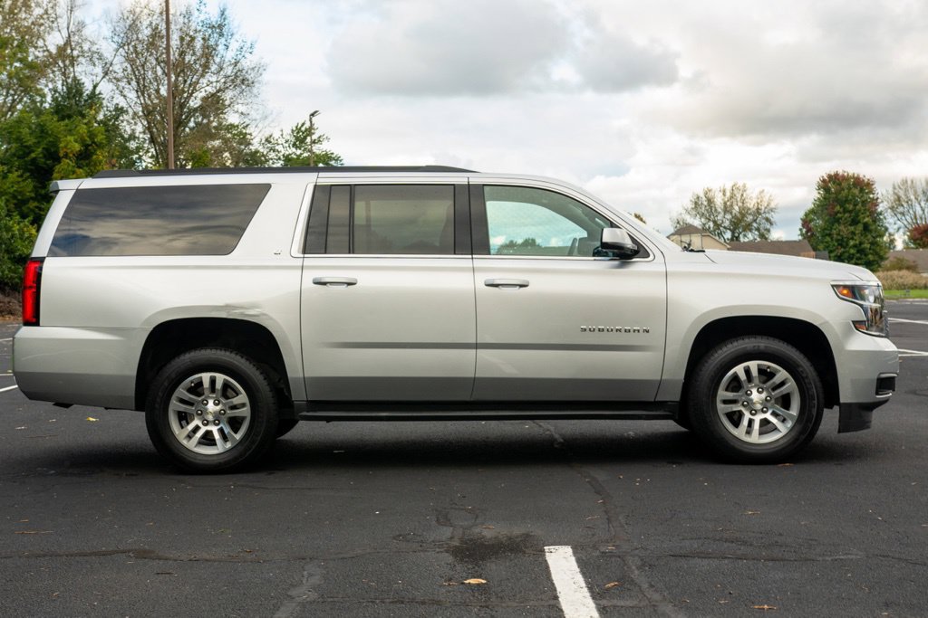 Used 2020 Chevrolet Suburban LT AWD/4WD image 11