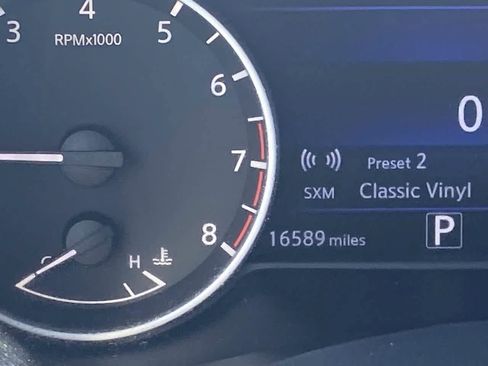 Used 2024 Nissan Murano SV FWD image 15