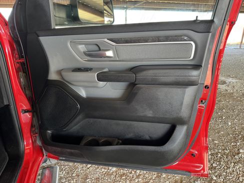 Used 2019 RAM 1500 Big Horn image 35