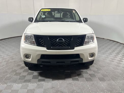 Used 2019 Nissan Frontier SV w/ Value Truck Package RWD image 3