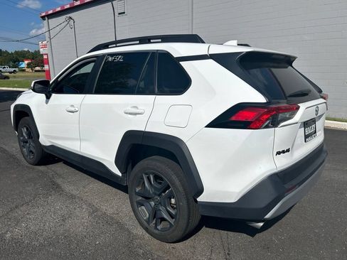 Used 2024 Toyota RAV4 Adventure AWD/4WD image 7