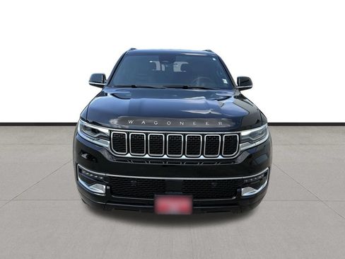 Used 2024 Jeep Wagoneer 2WD image 2