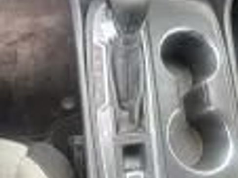 Used 2022 Chevrolet Equinox LS AWD/4WD image 16