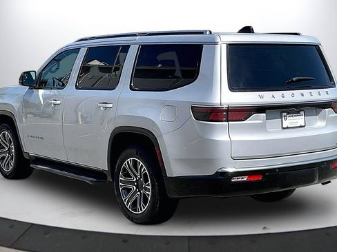 Used 2024 Jeep Wagoneer Series II AWD/4WD image 7