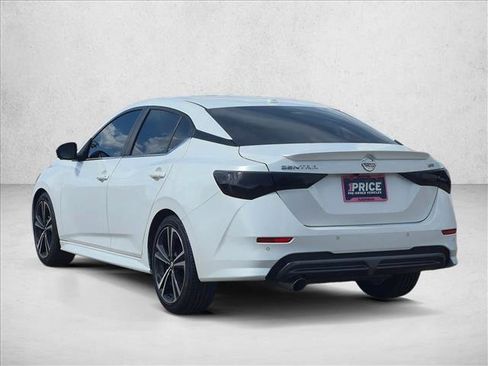 Used 2022 Nissan Sentra SR w/ SR Premium Package image 8