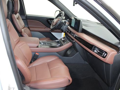 New 2026 Lincoln Aviator Reserve AWD/4WD image 29