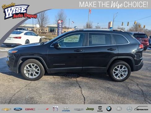 Used 2016 Jeep Cherokee Latitude w/ Cold Weather Group image 5