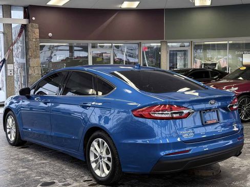 Used 2019 Ford Fusion SE image 9