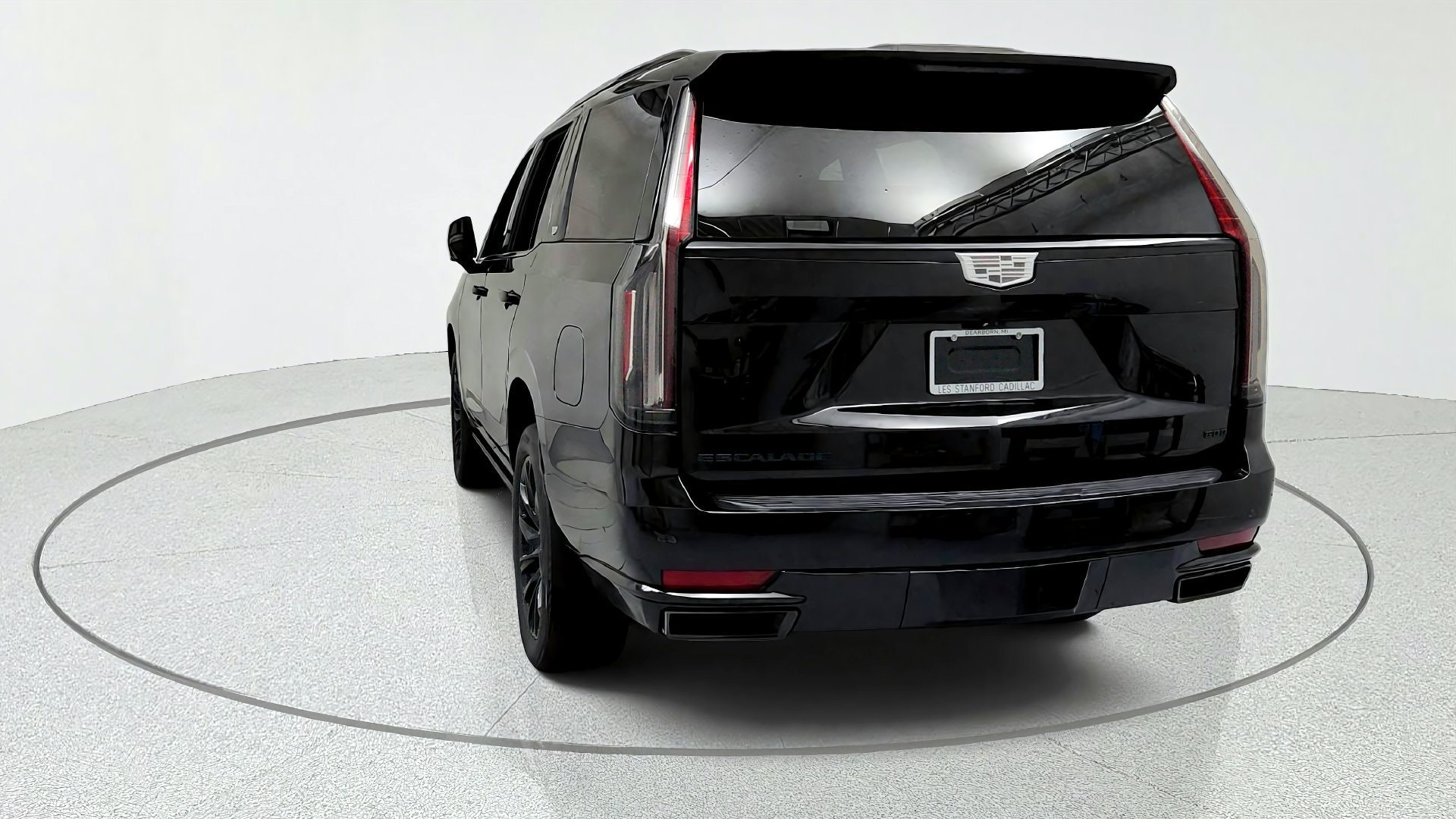 Certified 2023 Cadillac Escalade Sport Platinum w/ LPO, ONYX Package AWD/4WD image 4