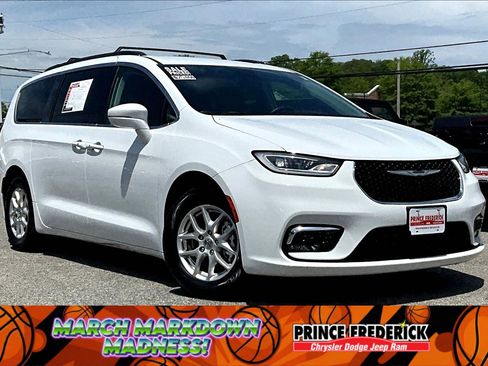 Used 2022 Chrysler Pacifica Touring-L image 1