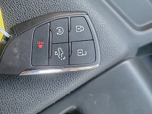 Used 2024 Chevrolet Silverado 2500 LT w/ Convenience Package image 15