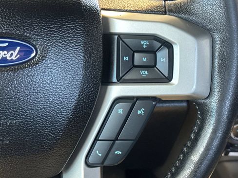 Used 2017 Ford F150 Lariat AWD/4WD image 35