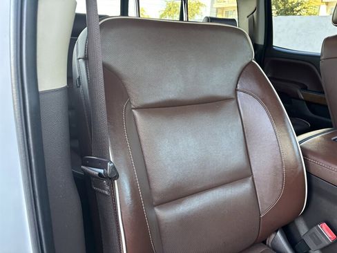 Used 2019 Chevrolet Silverado 2500 High Country image 29