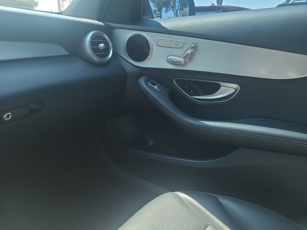 Used 2020 Mercedes-Benz C 300 Sedan image 20