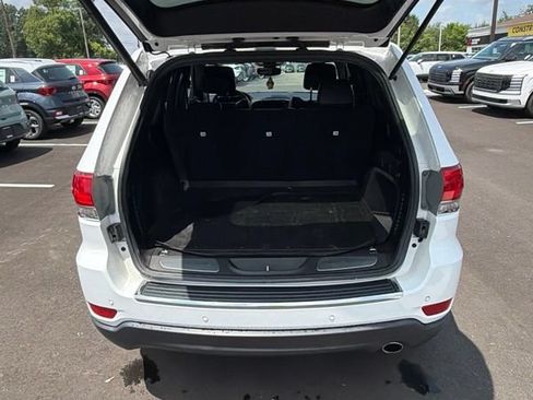 Used 2018 Jeep Grand Cherokee Limited AWD/4WD image 14