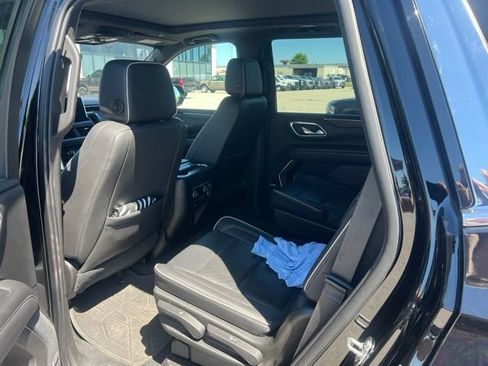 Used 2021 Chevrolet Tahoe Premier w/ Premium Package AWD/4WD image 14
