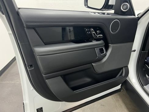 Used 2018 Land Rover Range Rover Supercharged AWD/4WD image 13