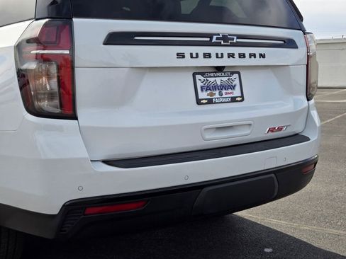 Used 2023 Chevrolet Suburban RST AWD/4WD image 5