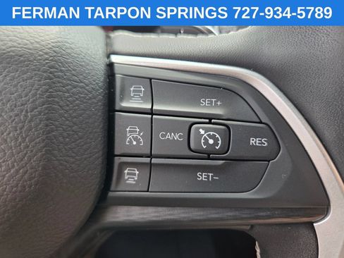 Used 2023 Jeep Grand Cherokee Altitude AWD/4WD image 31