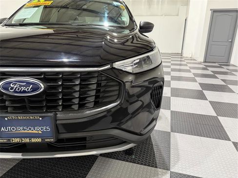 Used 2024 Ford Escape Active image 10