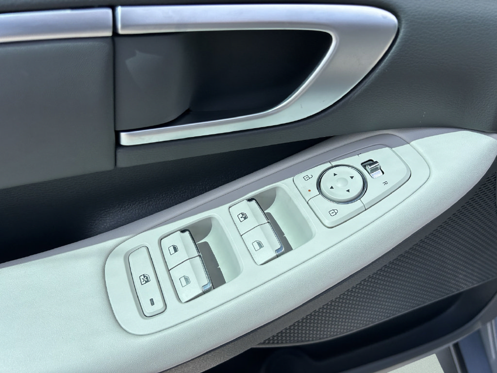 New 2026 Hyundai Sonata SEL FWD image 23