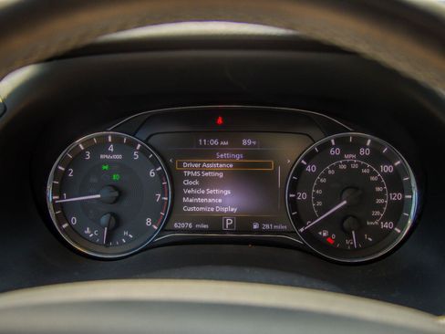 Used 2022 INFINITI QX80 Luxe w/ All-Season Package RWD image 18