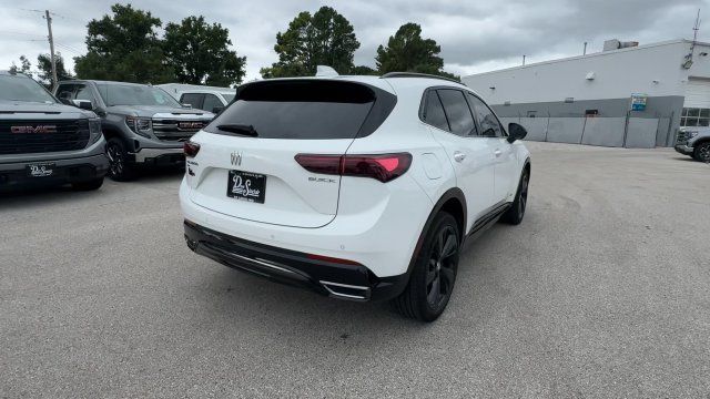 Used 2024 Buick Envision Sport Touring AWD/4WD image 9