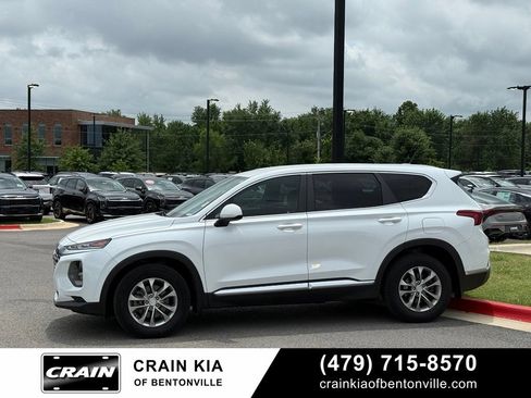 Used 2020 Hyundai Santa Fe SE FWD image 4