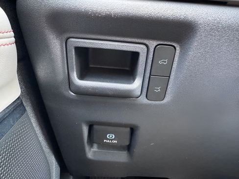 Used 2025 Ford Expedition Active RWD image 39