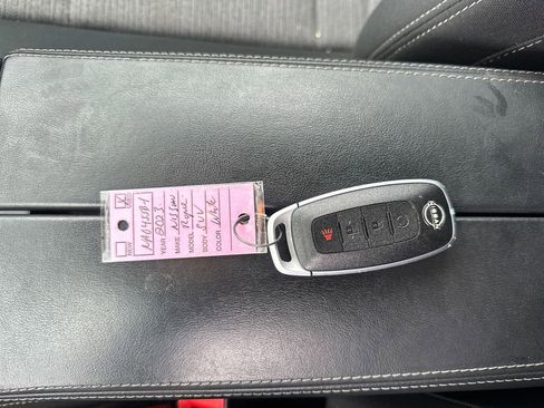 Used 2023 Nissan Rogue SV FWD image 19