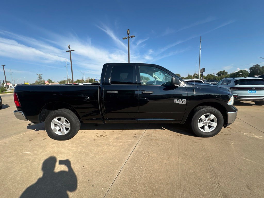 Used 2024 RAM 1500 Classic SLT AWD/4WD image 4
