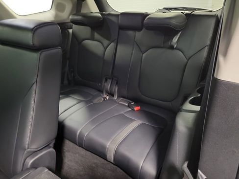 Used 2024 Honda Pilot Touring image 26