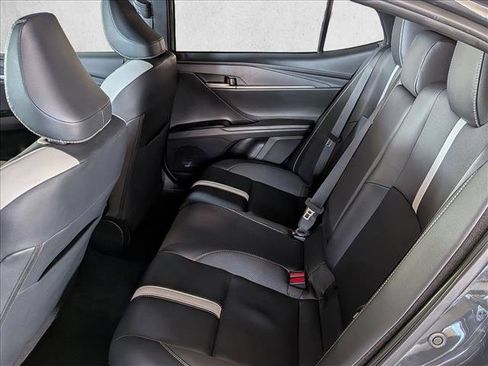 Used 2025 Toyota Camry SE w/ Convenience Package FWD image 18