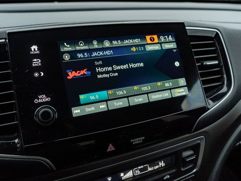 Used 2023 Honda Passport TrailSport image 31