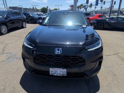 Used 2023 Honda HR-V LX image 3