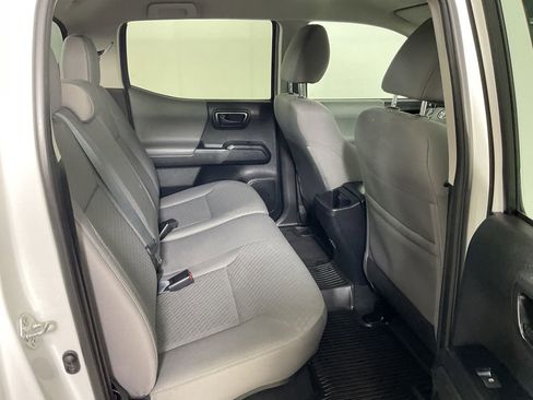 Certified 2023 Toyota Tacoma SR AWD/4WD image 21