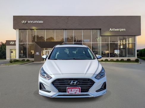 Used 2018 Hyundai Sonata Limited w/ Cargo Package FWD image 8