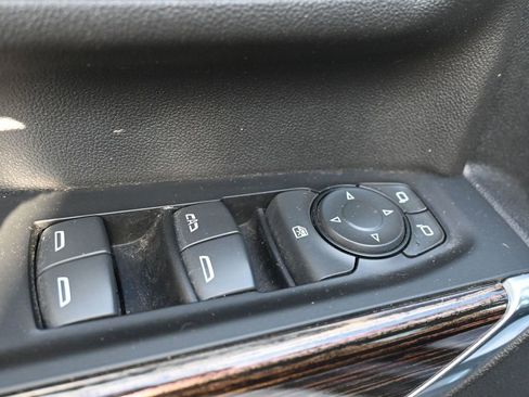 Used 2022 GMC Sierra 2500 SLE w/ SLE Convenience Package image 30