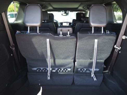 New 2025 Chrysler Pacifica Select w/ Uconnect Theater Family Group image 10