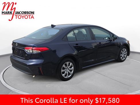 Used 2023 Toyota Corolla LE image 9