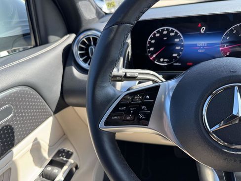 Certified 2025 Mercedes-Benz GLB 250 image 11