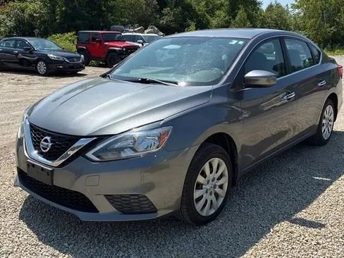 Used 2016 Nissan Sentra SV FWD image 1