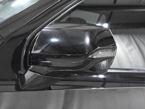 Used 2022 Chevrolet Tahoe RST w/ Luxury Package image 37