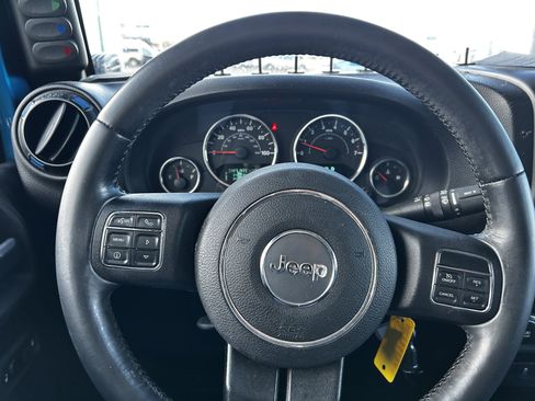 Used 2015 Jeep Wrangler Sport image 17