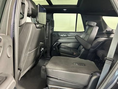 Used 2023 GMC Yukon Denali w/ Denali Reserve Package AWD/4WD image 25