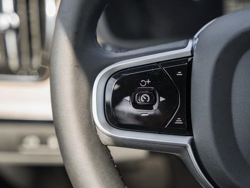 New 2026 Volvo XC90 T8 Plus w/ Protection Package Premier image 28